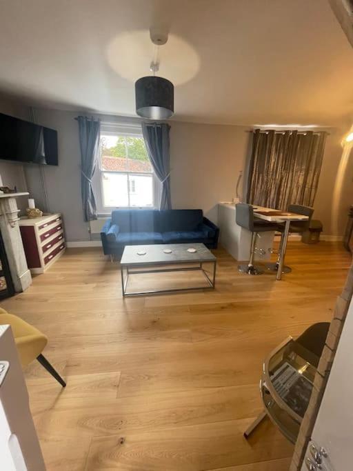 Brady'S Glastonbury Beautiful Pad Great Location! Экстерьер фото